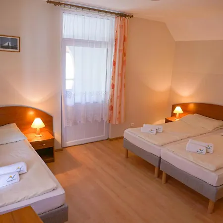 Meduza Natura Tour Resort 3*